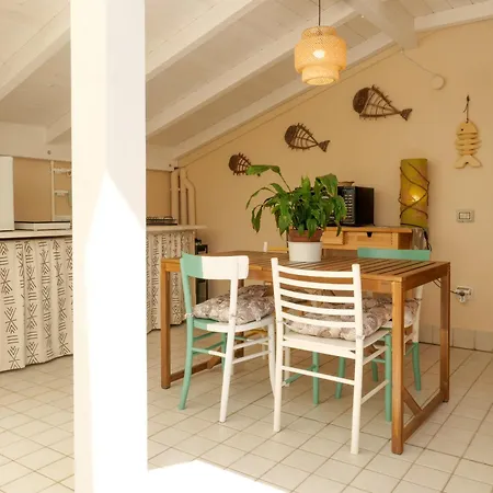 Con Terrazza E Parcheggio